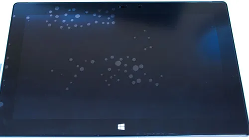 Surface PRO2液晶保護フィルム貼ったところ