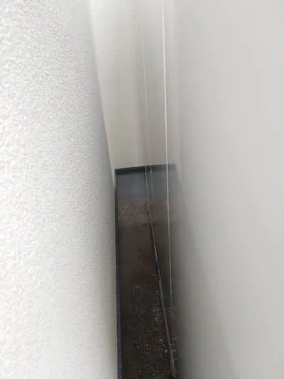 コーキングした裏面