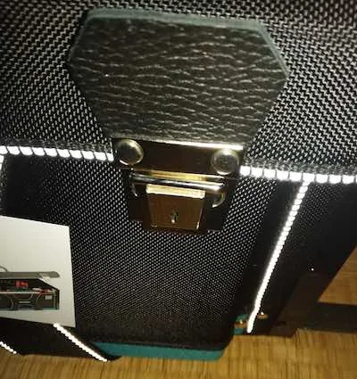 ツールケースの留め具兼ロック